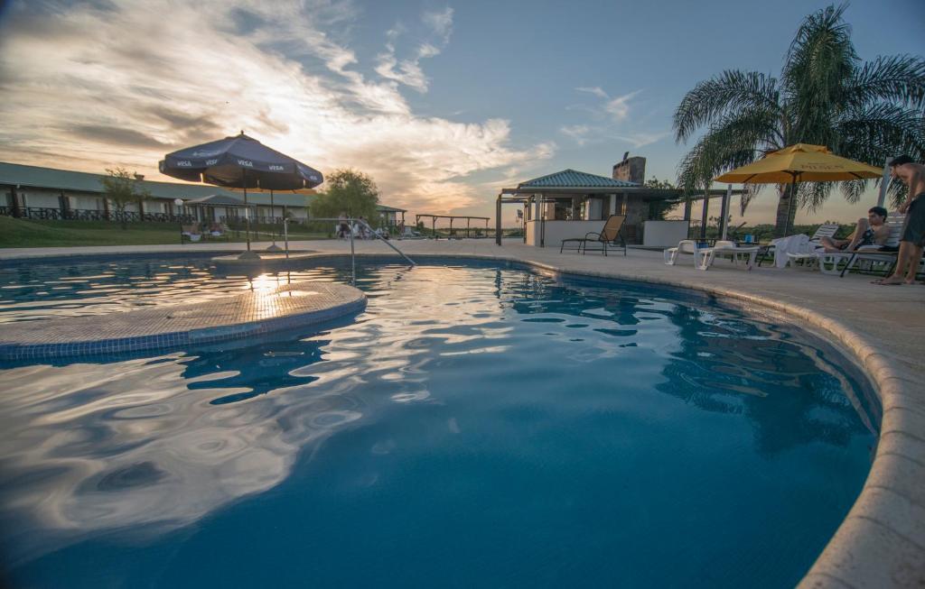 Los Naranjos Resort & Spa Termal Termas del Daymán Esterno foto